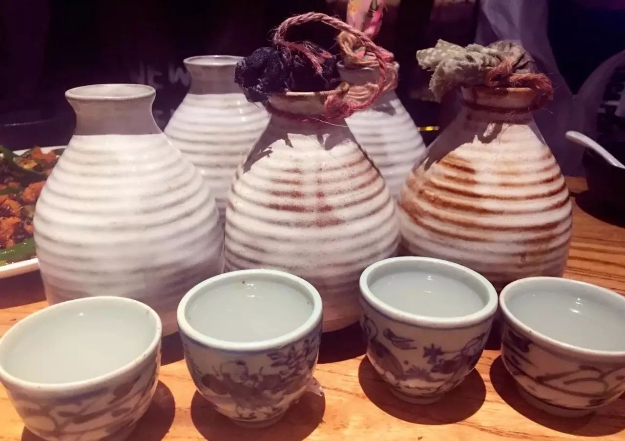 御剑江湖载酒行游戏_江湖载酒集_江湖载酒行的意思