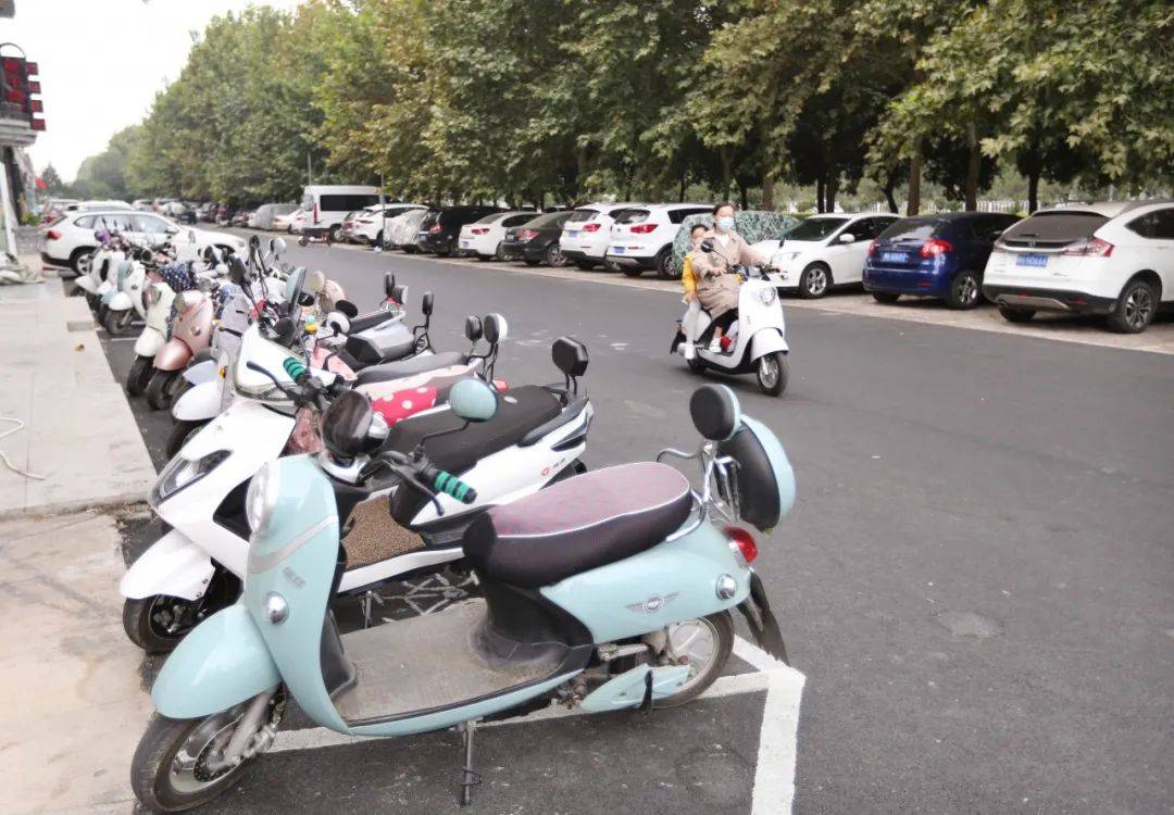 停车_停车场道闸_路考靠边停车