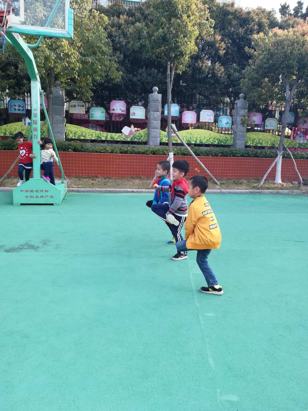 中学生关爱的课间游戏_中学生课间游戏_小学生课间文明游戏