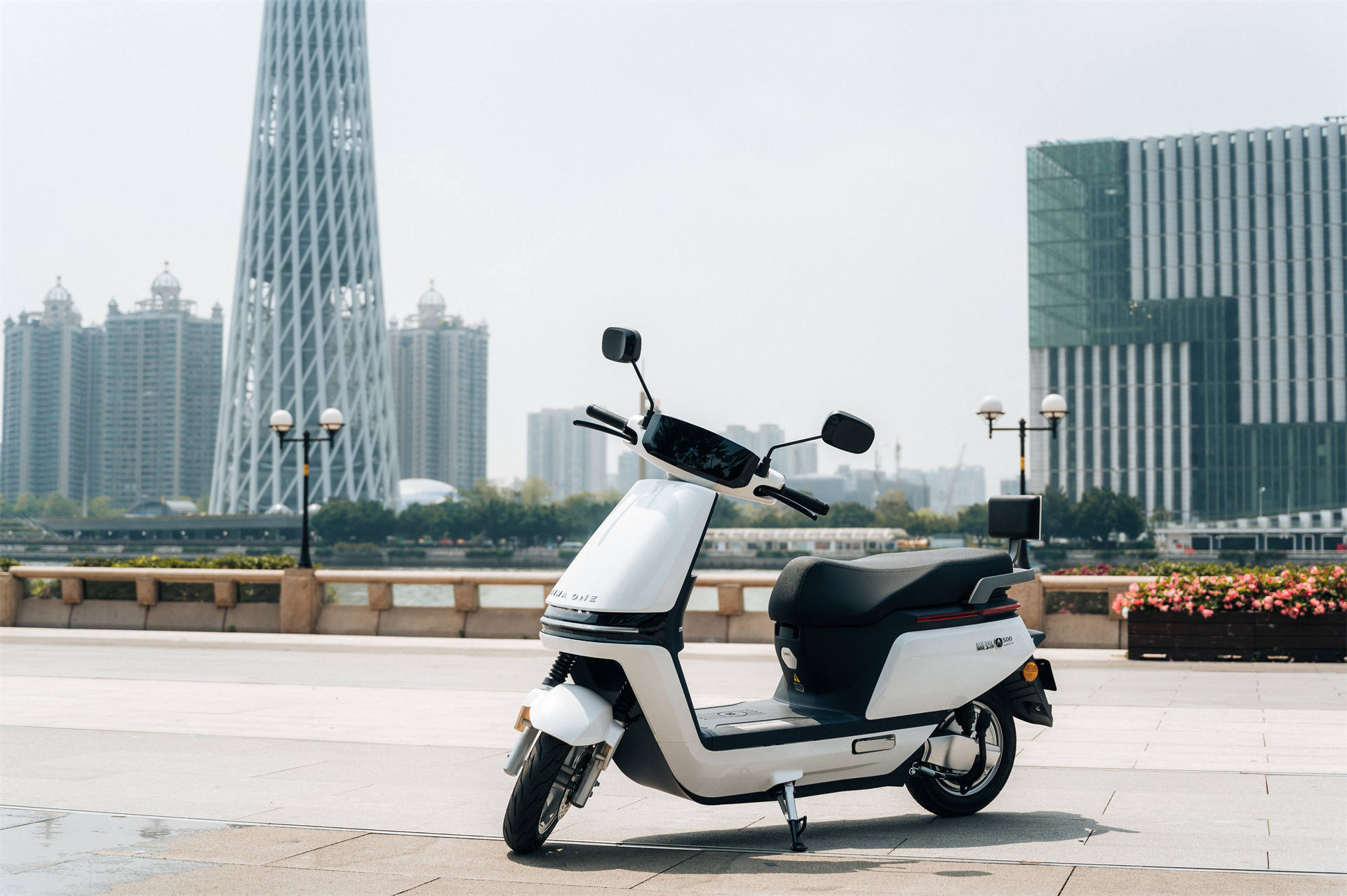 未来世界，乐驰1.0独具匠心的外观设计