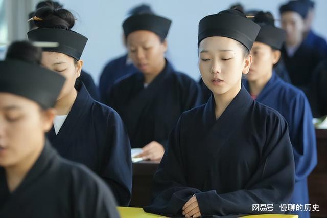 变身道士_道士变僵尸的电影_道士变态版