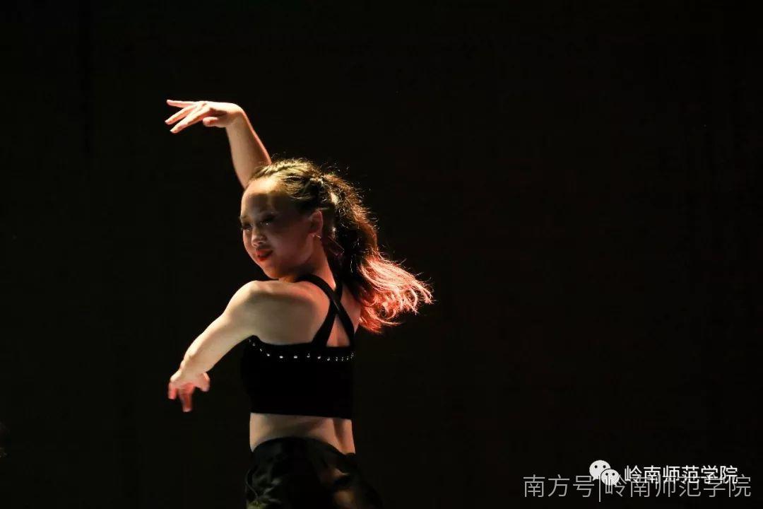 交谊舞曲大全歌曲舞厅专用下载_最新舞厅交谊舞曲_舞厅交谊舞曲大全试听