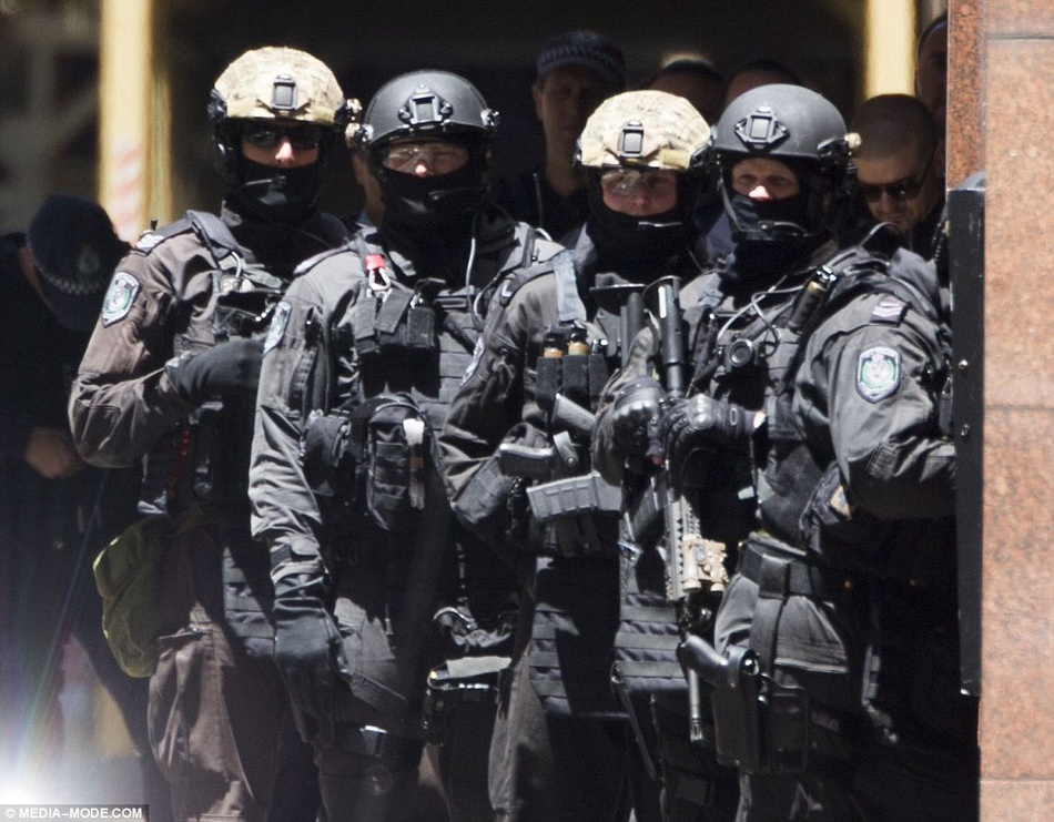 武装突袭3_武装突袭4_武装突袭