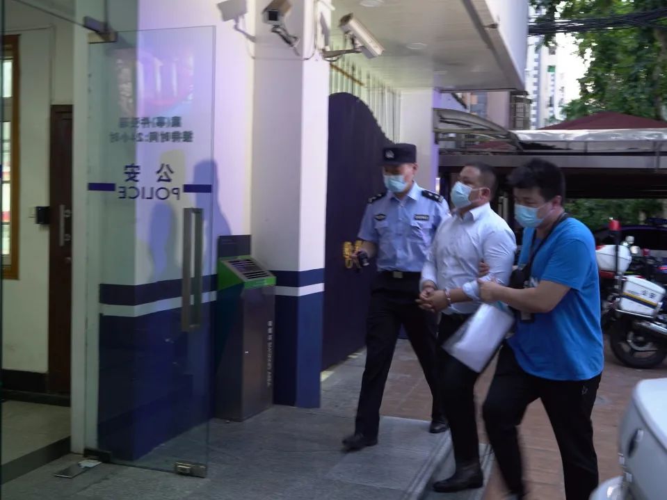 手机能玩什么样的警察游戏_警察类手机游戏_警察用的手机游戏