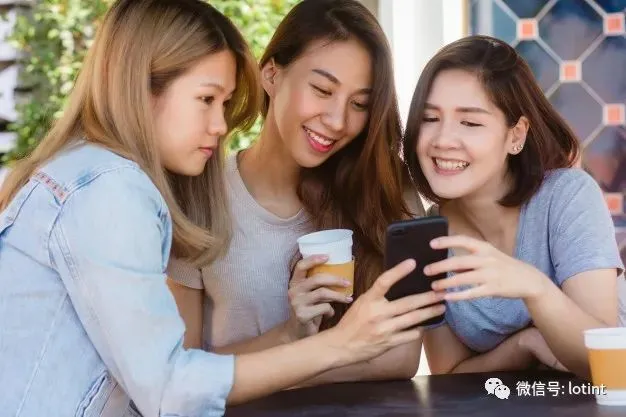 玩手机玩游戏_怎么使自己不想玩手机游戏_用手机玩游戏