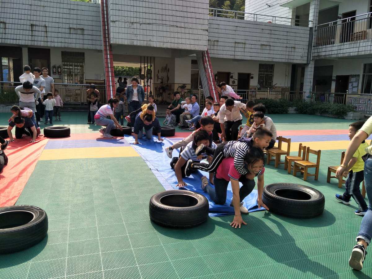 辅导玩手机游戏孩子怎么教育_怎么辅导孩子玩手机游戏_给孩子玩手机游戏