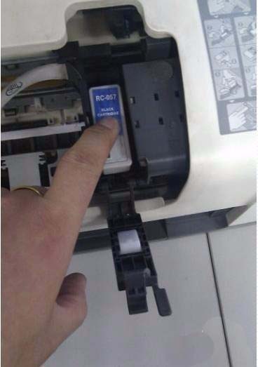 打印机墨盒怎么换墨盒_墨盒打印换机怎么换_打印机换新墨盒