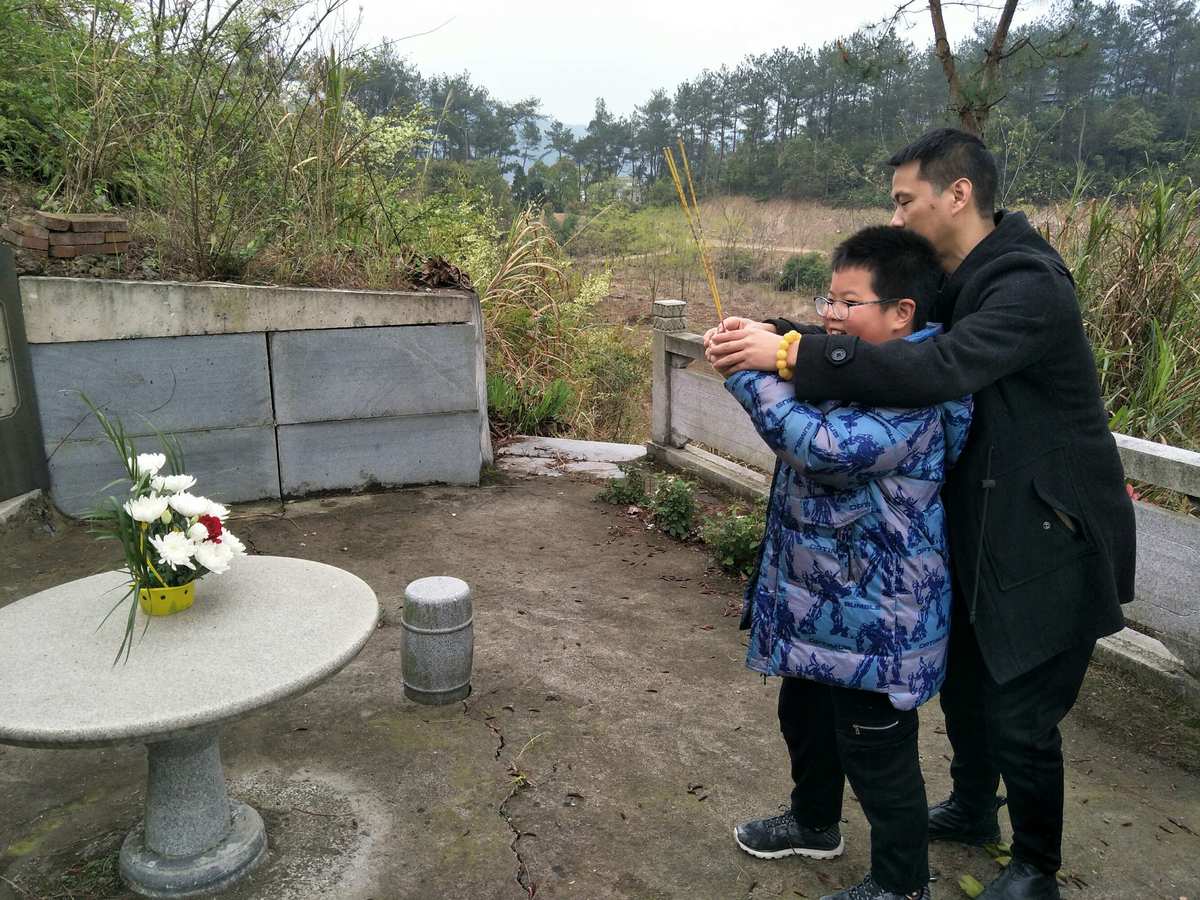 日历清明节2023_日历清明节是几月几日_日历清明