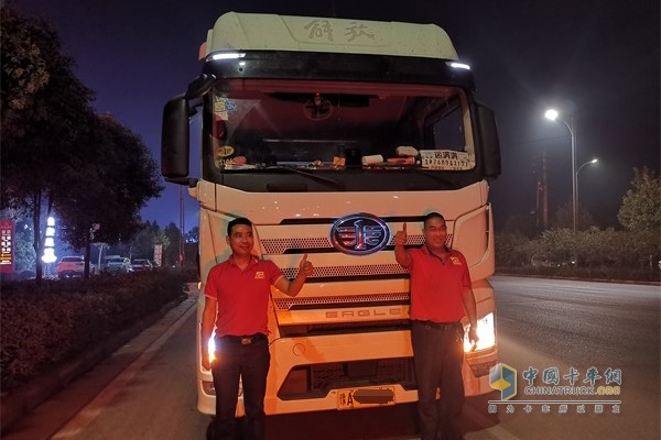 大解放卡车_解放小卡车_解放卡车手机游戏下载