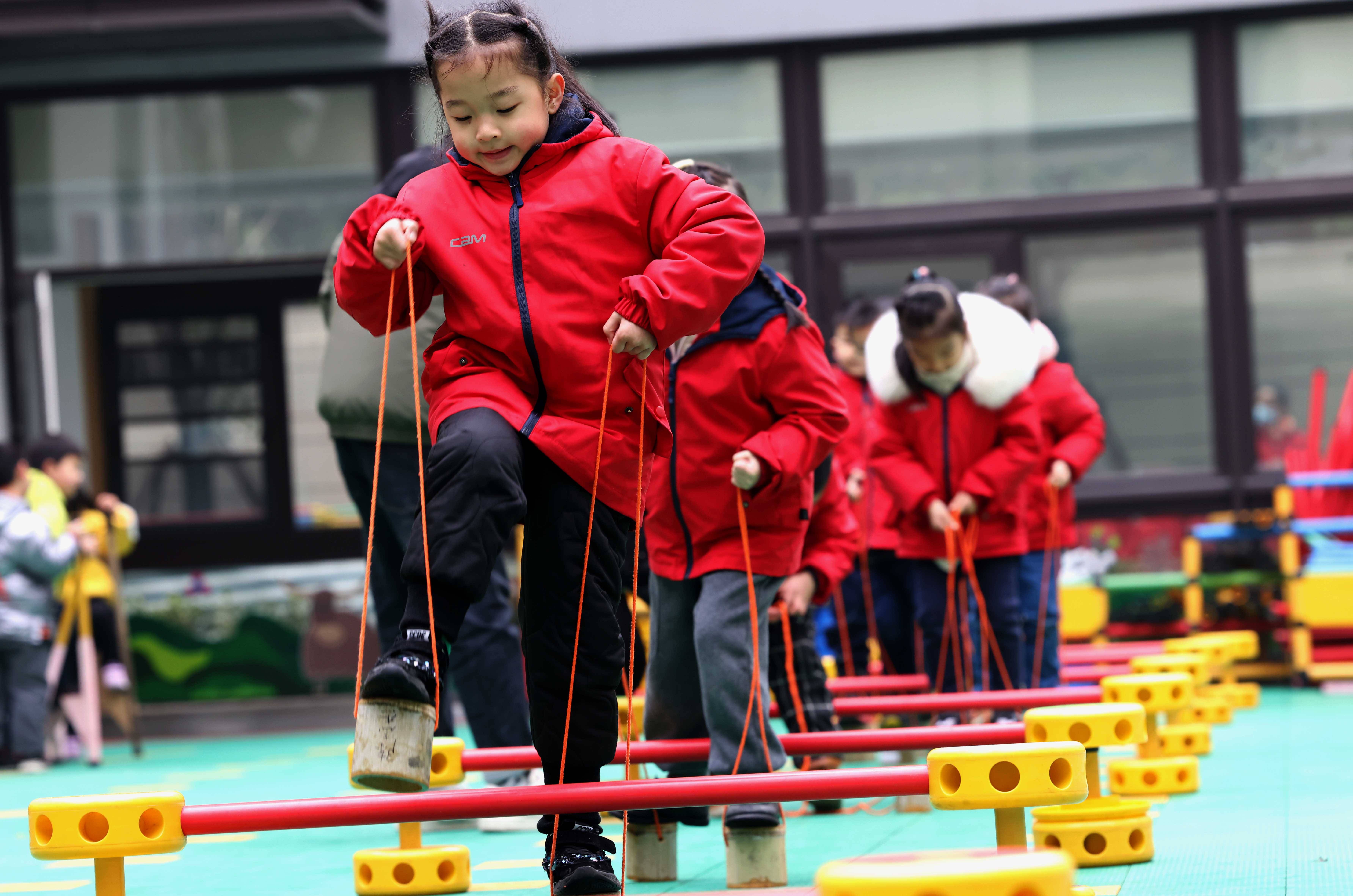 认知幼儿手机游戏的特点_幼儿认知手机游戏_幼儿的手机游戏