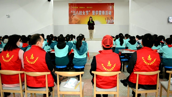 劳动节称号-劳动节，温馨家庭聚会VS志愿者奉献爱心，你更倾向