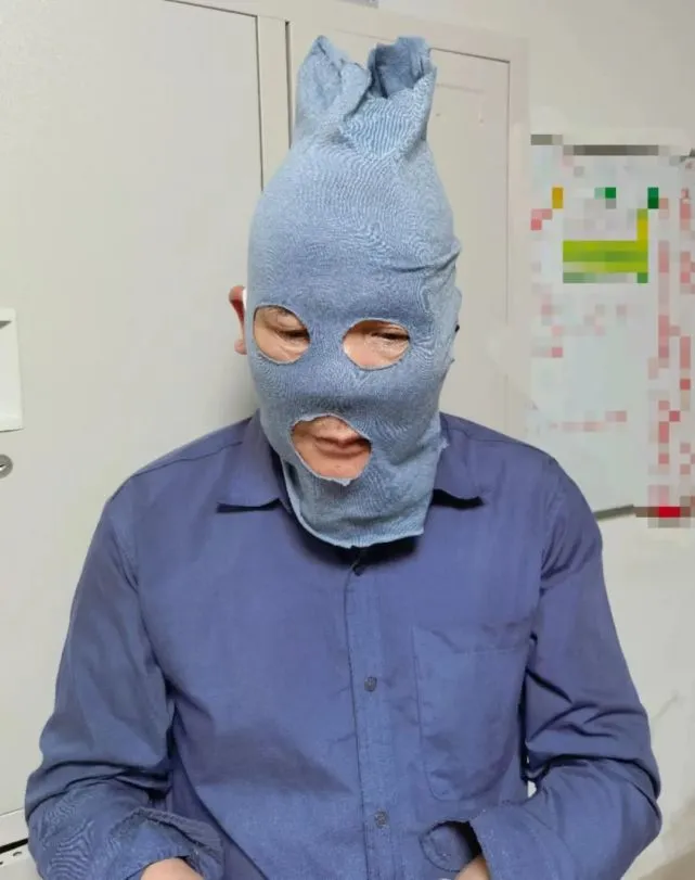 平面警察游戏_警察怎么抓蒙面小偷_蒙面警察手机游戏