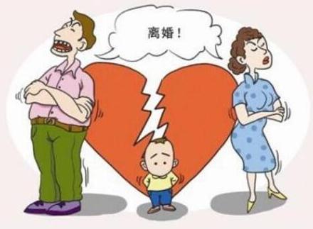图片男人打手机游戏用什么头像_男人用手机打游戏的图片_男生玩手机的头像打游戏