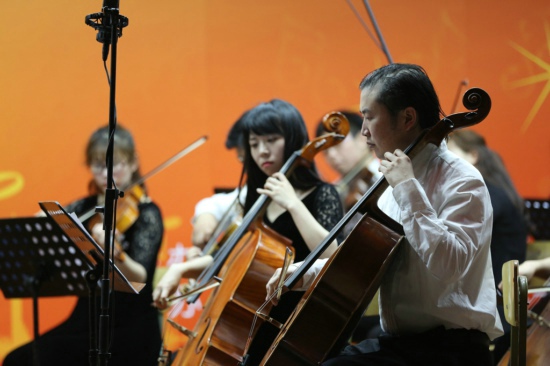 2012年9月15日_哪年闰正月年_2024年是不是润月年
