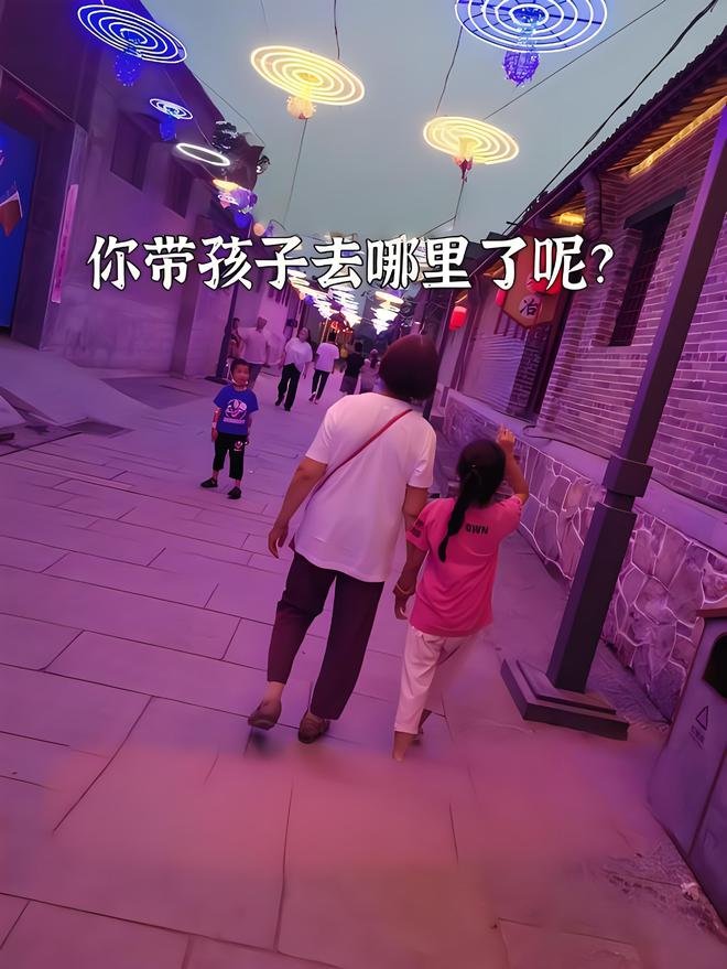 孩子玩手机怎么上锁_孩子玩游戏怎么锁手机卡_孩子锁门玩手机