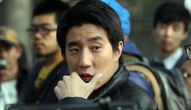 明星用玩游戏的手机多吗_明星玩手机游戏用的什么_明星玩手游吗