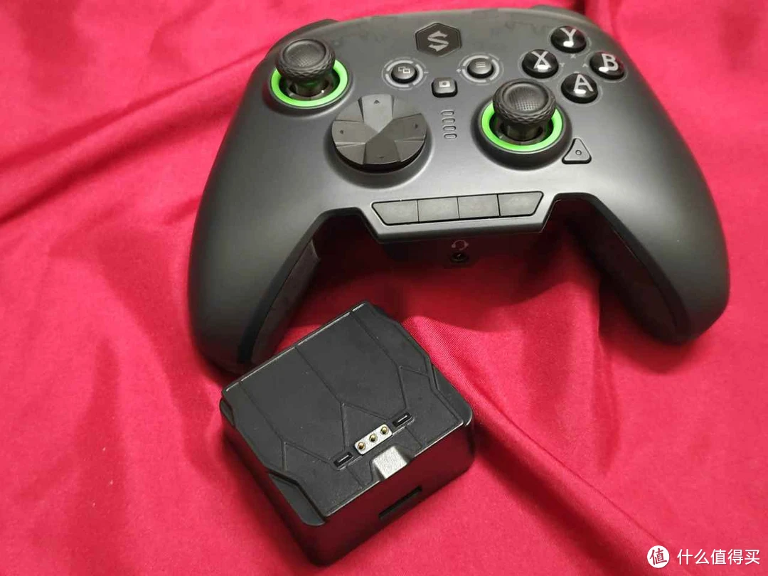 黑鲨手机游戏时接电话卡_黑鲨手机游戏中接电话_黑鲨手机玩游戏电话进来没铃声