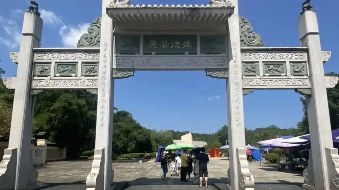 剑气凌云什么意思_剑气凌云小说_剑气凌云手机游戏