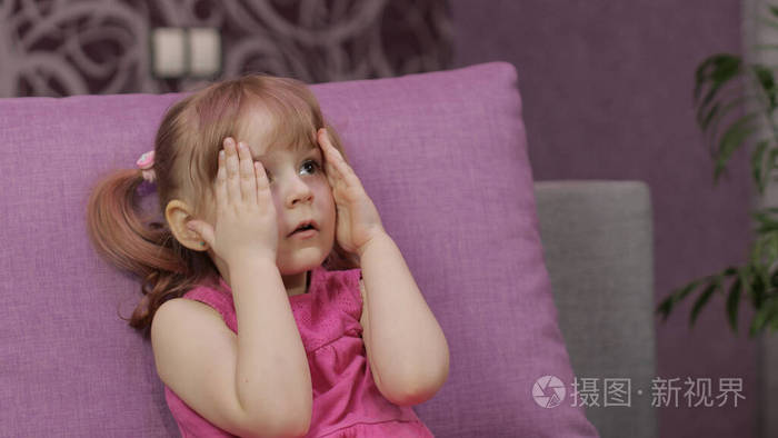 我想看红衣女鬼_恐怖的红衣小女孩_红衣小女孩1在线观看恐怖鬼片