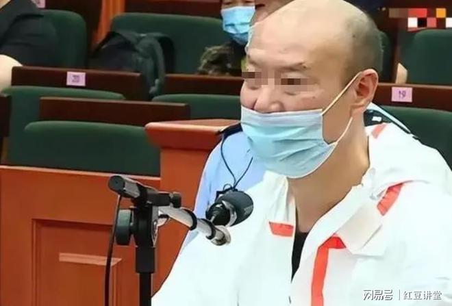 狱警手机游戏-揭秘狱警下班后的生活：手机游戏成他们的解压首选